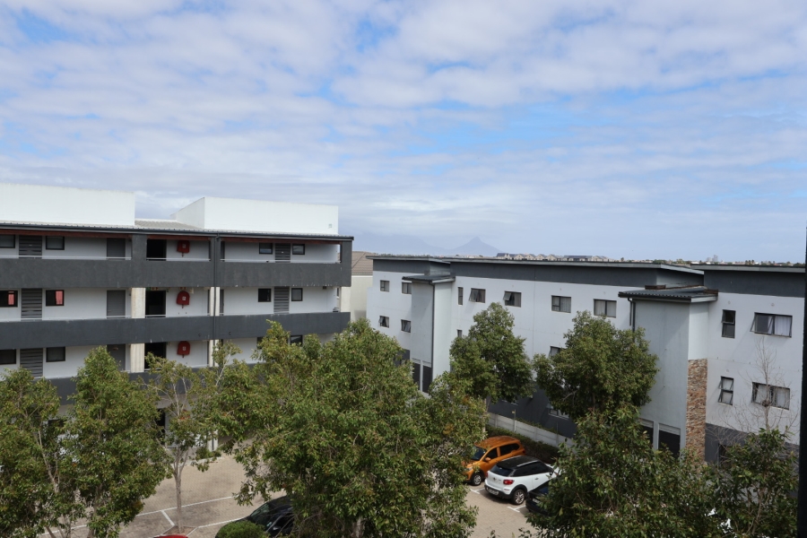 2 Bedroom Property for Sale in Parklands Western Cape